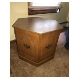Hexagon end table 21x24