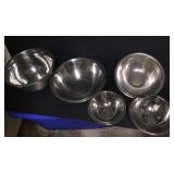 5 stainless bowls