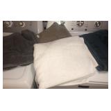 4 bath towels