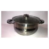 Oneida heavy stainless steel pan with lid