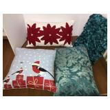 4 throw pillows