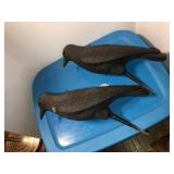 2 black crows decoys