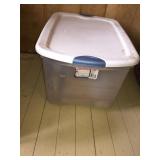 66qt Sterilit tote with misc books