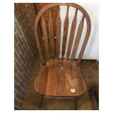 Oak arrowback chair