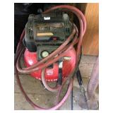 6 gal Craftsman pancake air compressor w/hose