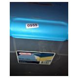 56qt Sterilite tote w/plastic hangers