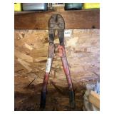 Bolt cutter