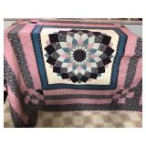 Dahlia patchwork quilt