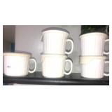 Corningware 5 cups w/lids, 2 bowls, plates, misc
