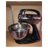 Hamilton Beach mixer with stainless bowls
