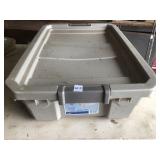 10gal tote with lid
