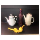 2 coffee pots (9in and 10in) Stoneware minor chip