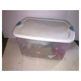 Sterilite 66qt tote w/lid and Christmas decor