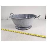 Gray Enamelware Basin With Handles