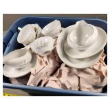 Dinnerware Set with Floral Design in Tub