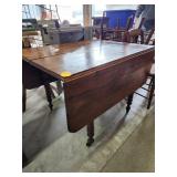 Antique Drop Leaf Table With 4 Extension Leaves