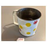 Metal Flour Sifter with Pull Handle