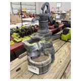 Small electric water fountian