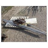 Chains & stainless steel pipe   +