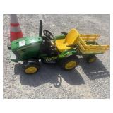 John Deere tractor W/trailer (childs ride on)
