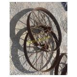 Set of wagon wheels (2)