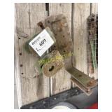 John Deere step & planter hitches