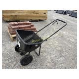 Grass/fertilizer spreader