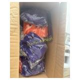 Box of stretchy spider webs & spiders  RWD