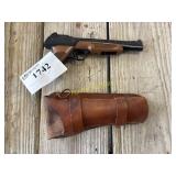 Powerline CO2 pistal and holster