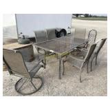 Patio table w/ 6 chairs