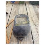 Welding helmet