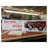 1/35 scale sky track model 10054 limited edition