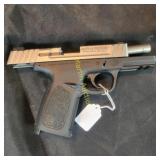 Smith and Wesson SD40VE 9mm-14+1 2 mags S/N