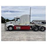 2013 Peterbilt 386 semi truck  VUT   ROW 4