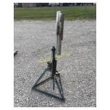 Tire mounting stand