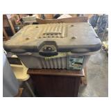 Rubbermaid tote and knee pads