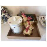 Cookie jar, deer and leaf decorations