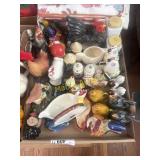 Animal salt and pepper shakers