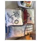 Pillows x4