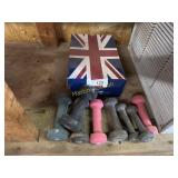 Hand weights and sea shells