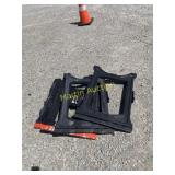 Folding sawhorse stands