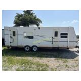 2002 Jayco 256D travel trailer  VUT