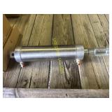 Pneumatic cylinder