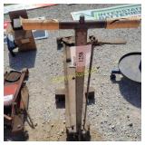 Weaver 10 ton floor jack