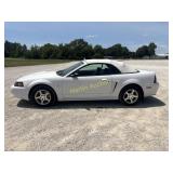 2002 Ford Mustang convertible  VUT