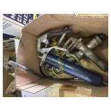 Manual grease guns