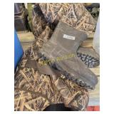 1200 g insulated duck waiters    RWB