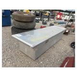 Aluminun truck tool box