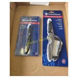 2 Smith & Wesson knives