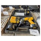 Dewalt drill and 4 batteries